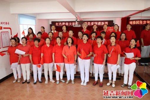 女生问你白天上班吗应该怎么回答她？游戏画面